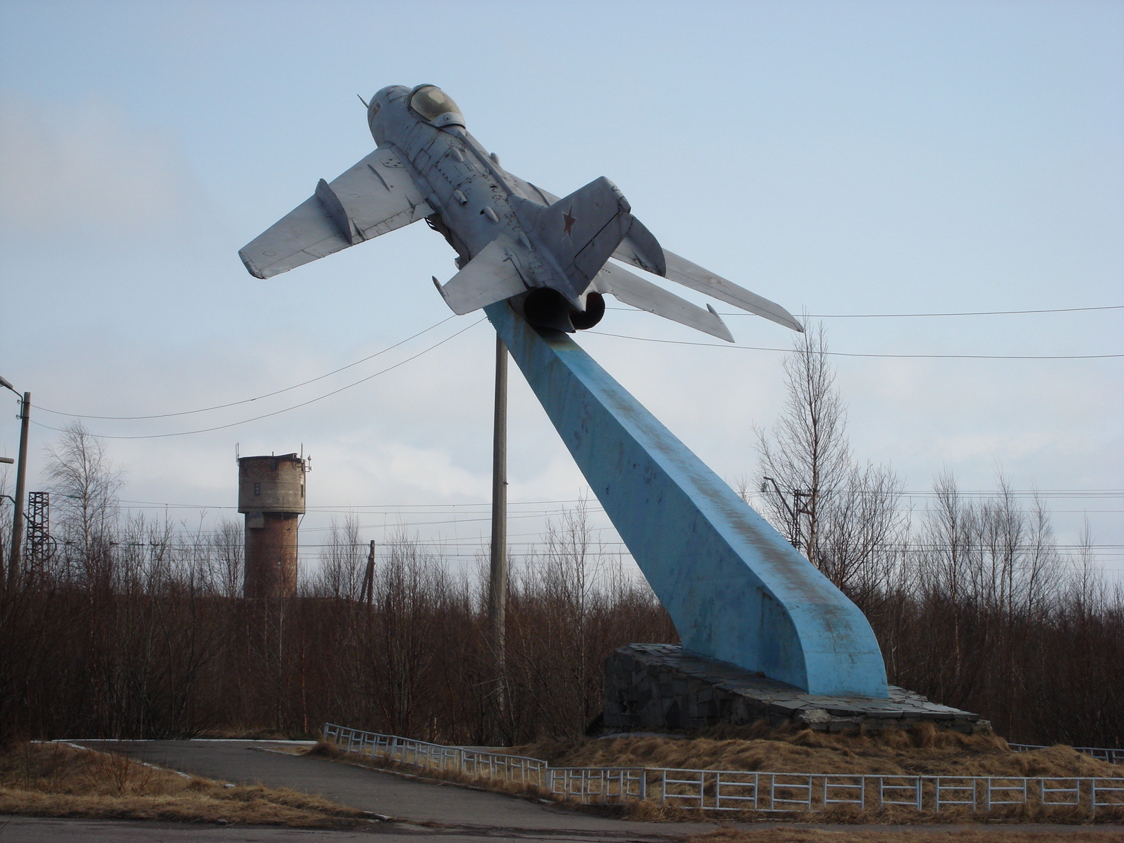 Км 27. Памятник миг 27 км Мончегорск. Посёлок 27 километр Мончегорск. Поселок 27 км Мончегорск. Мончегорск военный городок 27 км.